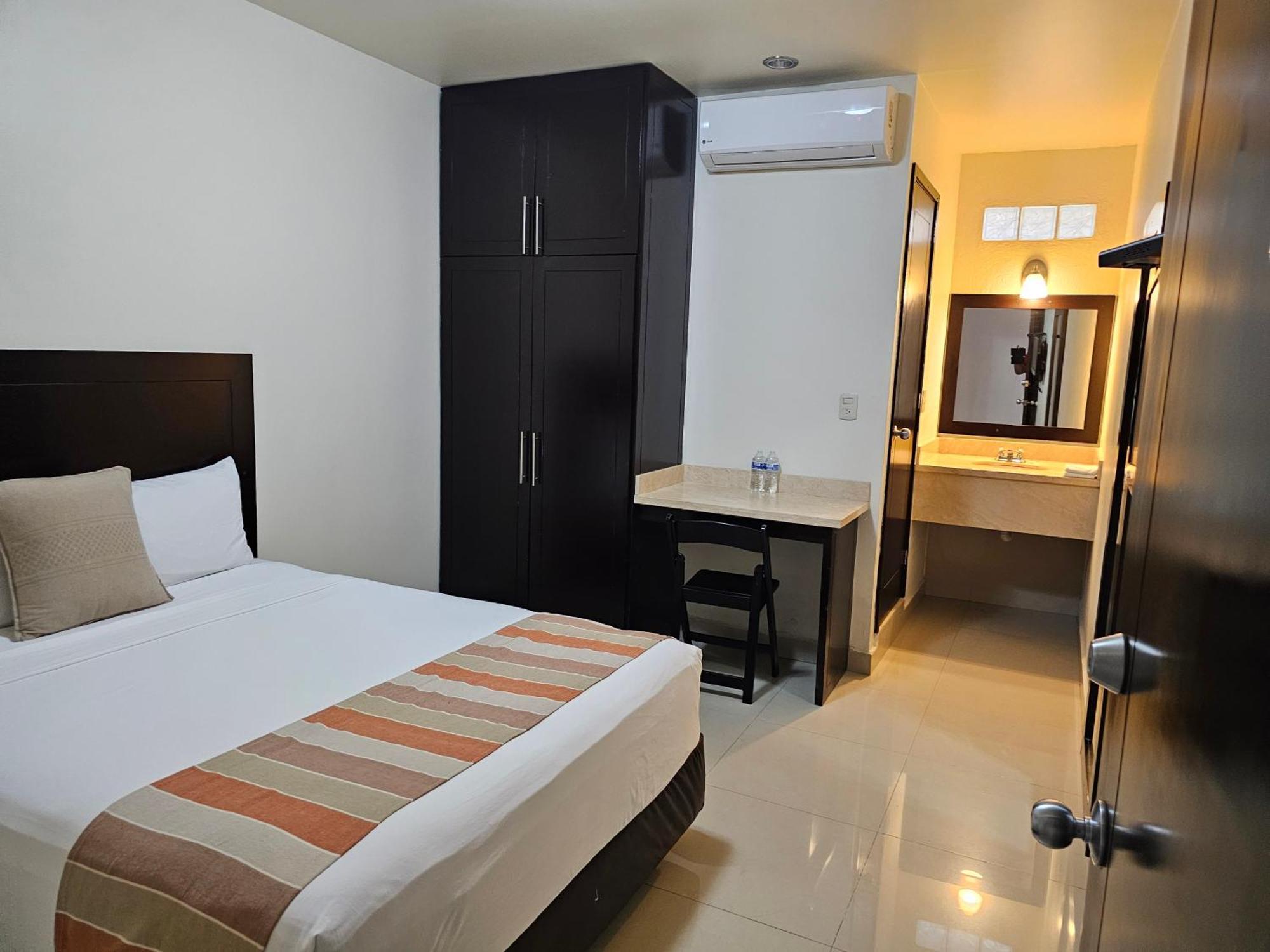 Hotel Maria Elena Cabo San Lucas Eksteriør bilde