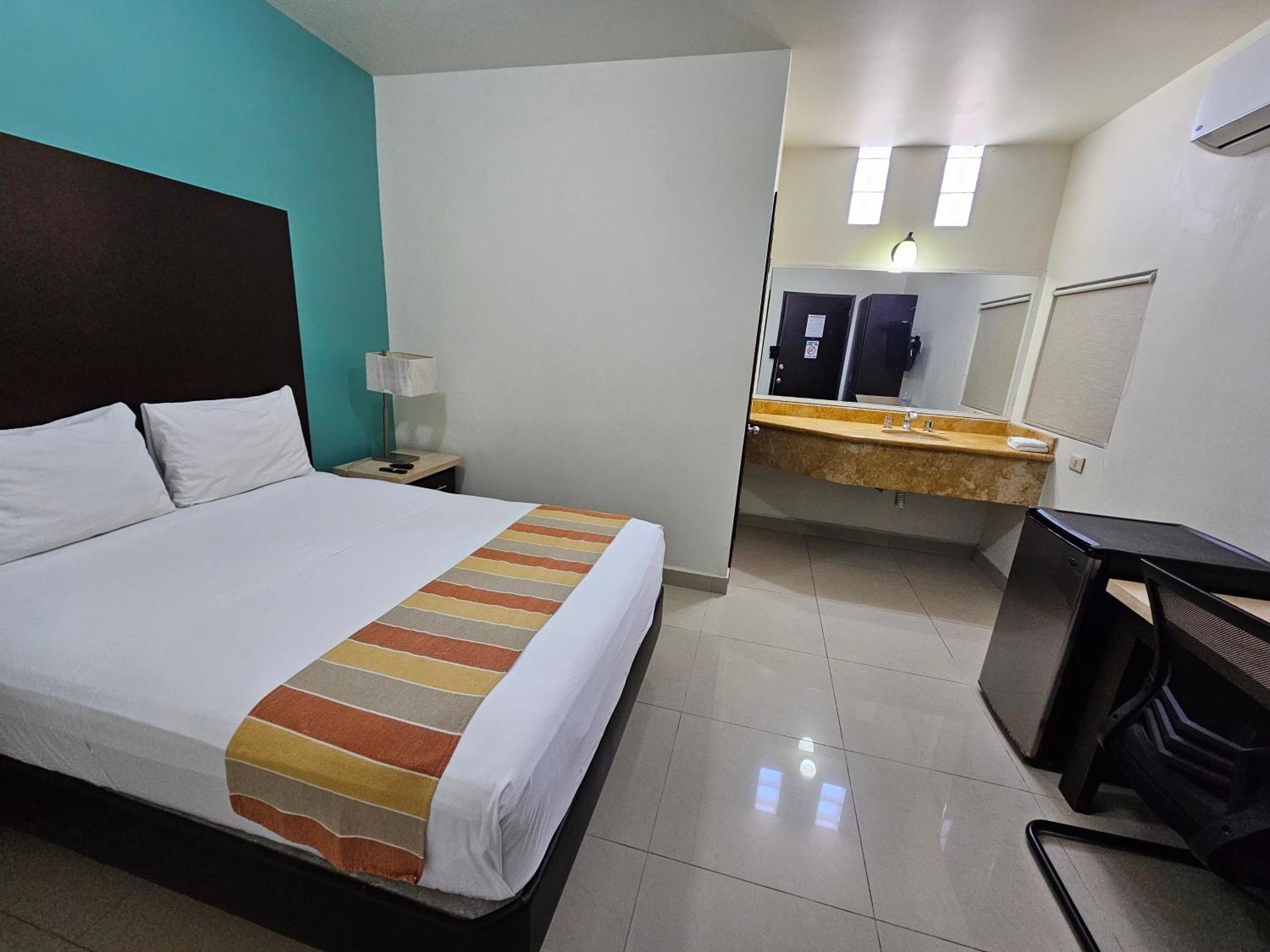 Hotel Maria Elena Cabo San Lucas Eksteriør bilde
