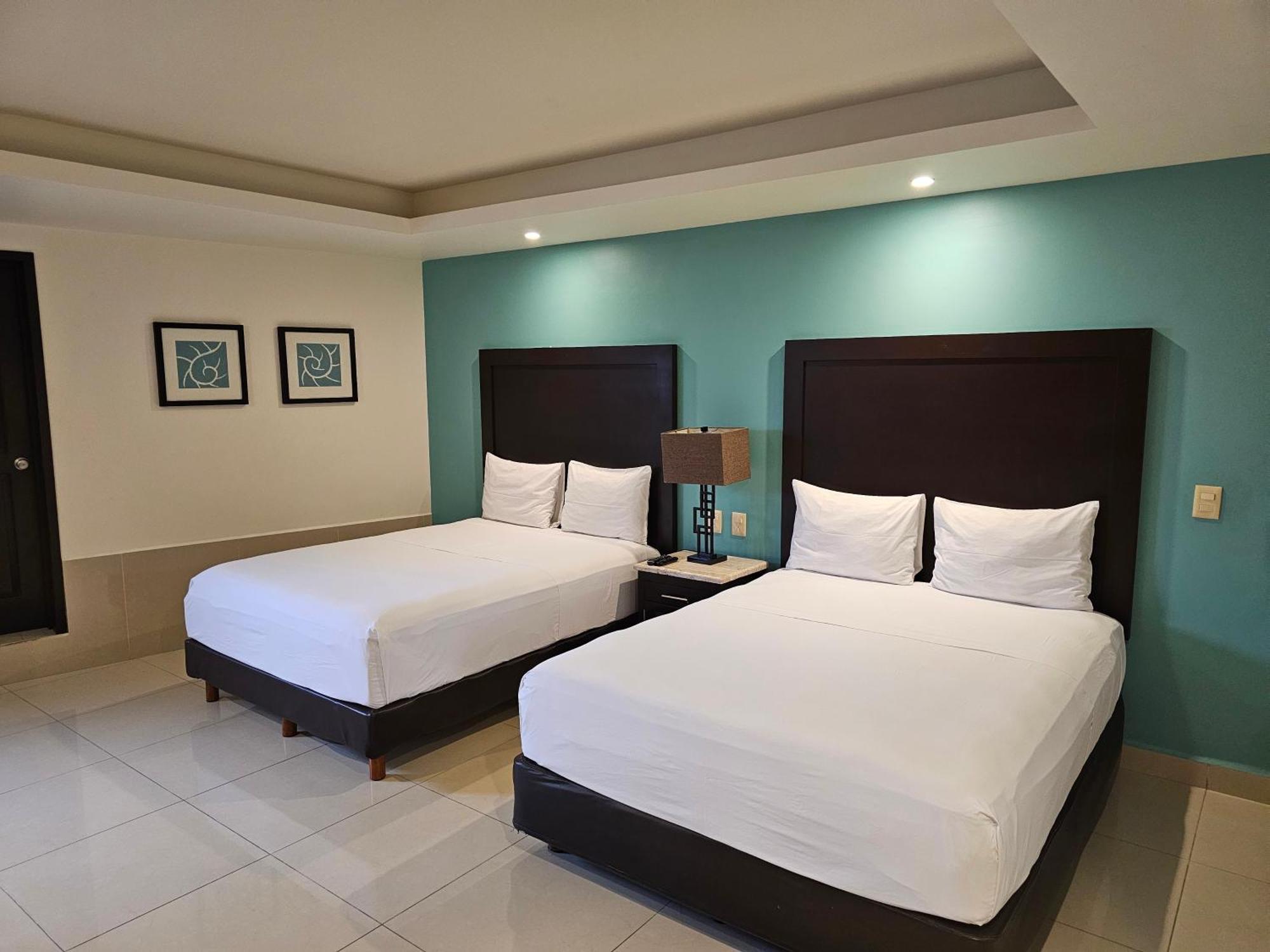 Hotel Maria Elena Cabo San Lucas Eksteriør bilde