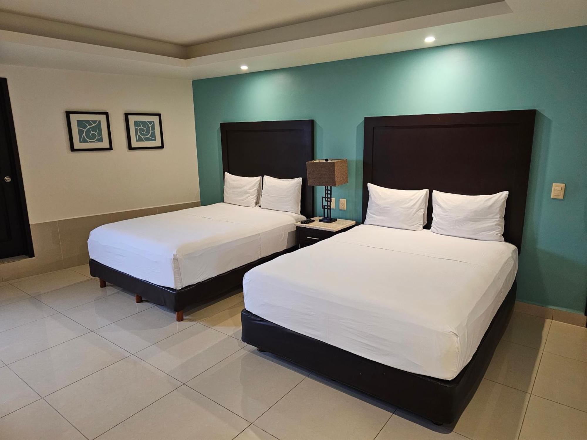 Hotel Maria Elena Cabo San Lucas Eksteriør bilde