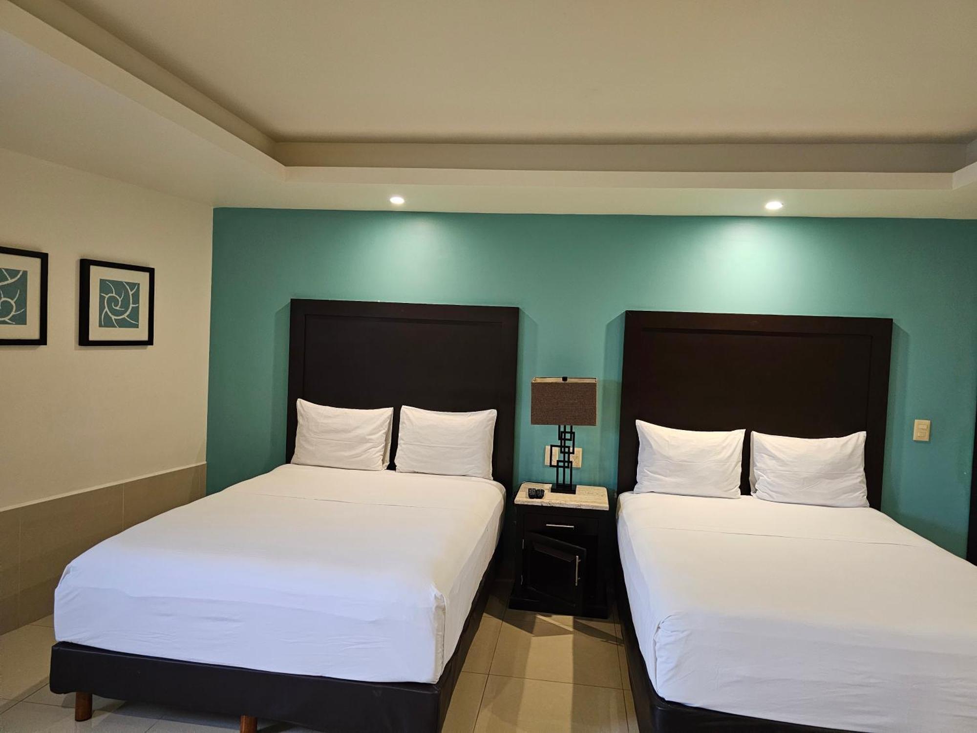 Hotel Maria Elena Cabo San Lucas Eksteriør bilde